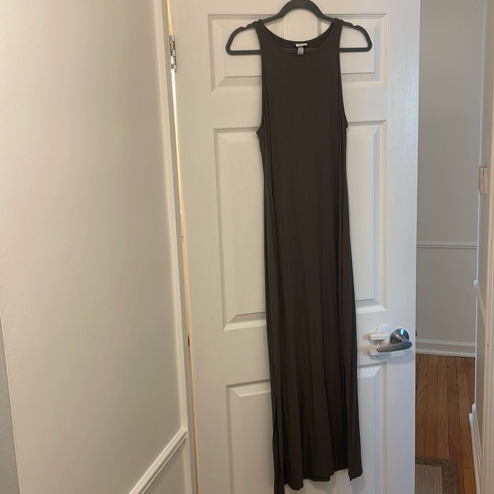 RIBBED OLIVE GREEN MAXI